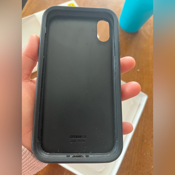 OtterBox Statement Series Moderne Case for iPhone XR
Phone Case w/ Box - Picture 4 of 14